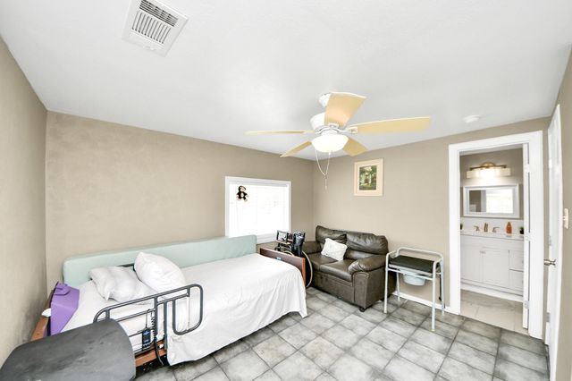 9832 Providence Road, Needville, TX 77461