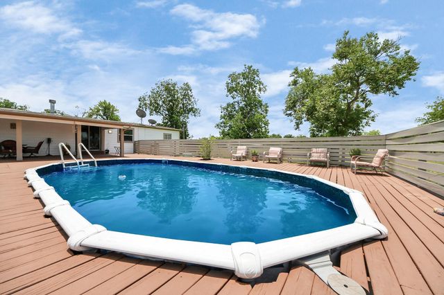 9832 Providence Road, Needville, TX 77461