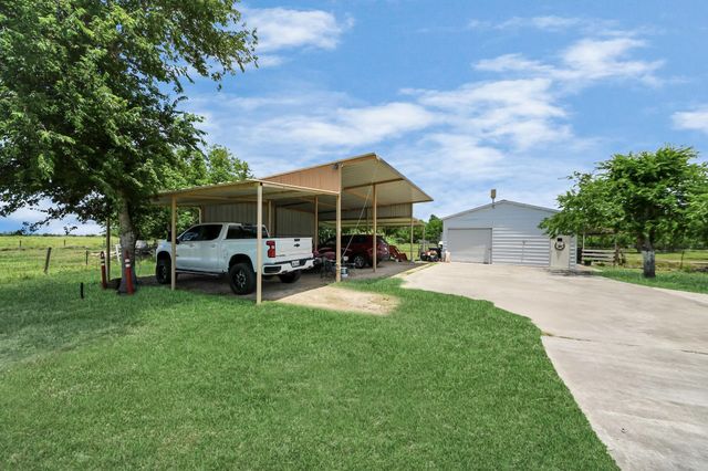 9832 Providence Road, Needville, TX 77461