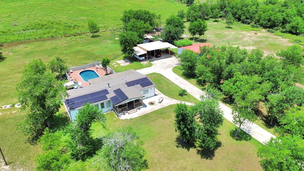 9832 Providence Road, Needville, TX 77461