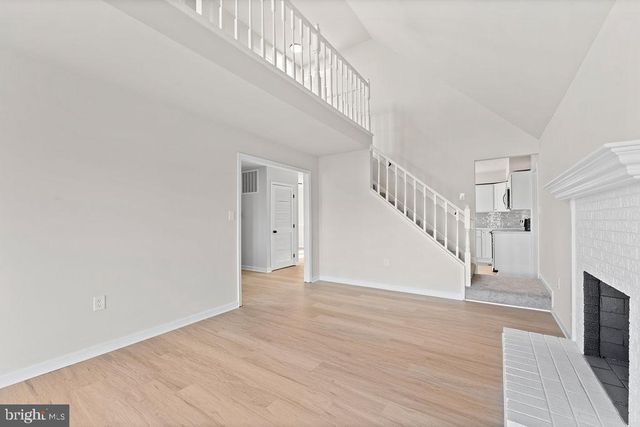 605 LAMPLIGHTER DR, Fredericksburg, VA 22407