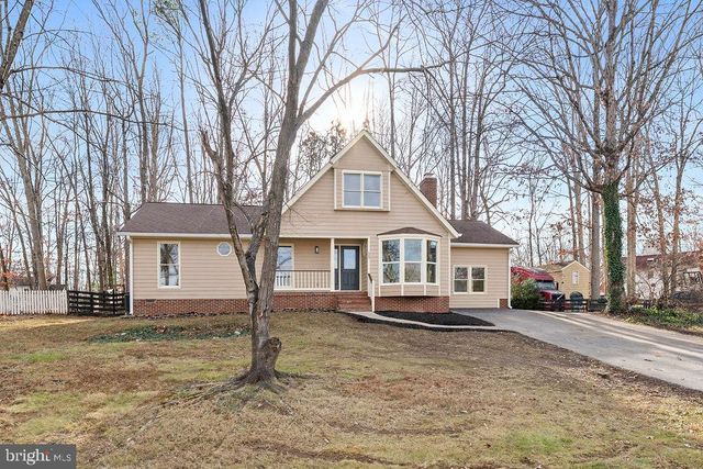 605 LAMPLIGHTER DR, Fredericksburg, VA 22407