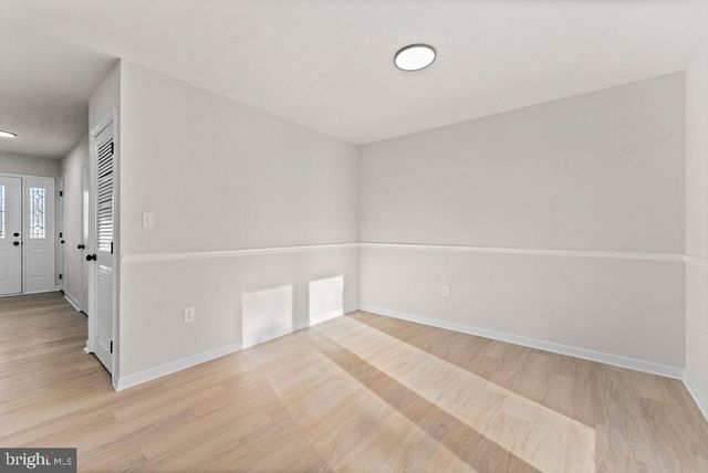 605 LAMPLIGHTER DR, Fredericksburg, VA 22407