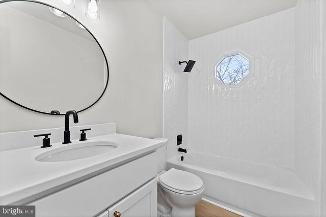 605 LAMPLIGHTER DR, Fredericksburg, VA 22407