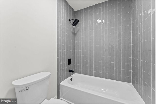 605 LAMPLIGHTER DR, Fredericksburg, VA 22407