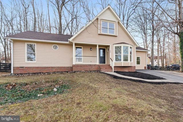 605 LAMPLIGHTER DR, Fredericksburg, VA 22407