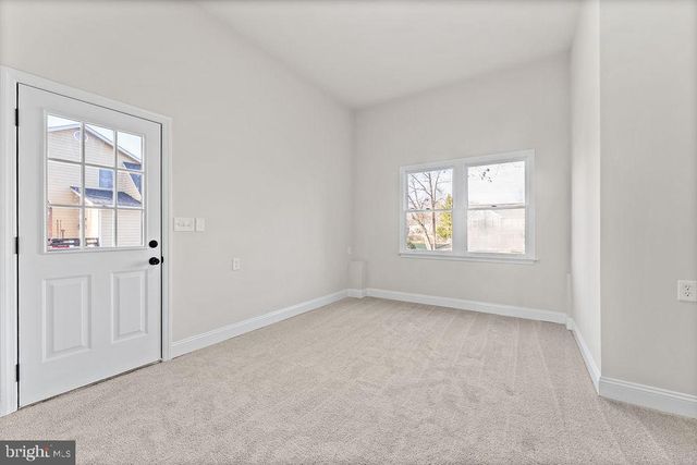 605 LAMPLIGHTER DR, Fredericksburg, VA 22407