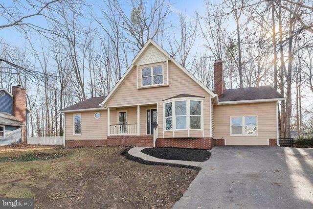 605 LAMPLIGHTER DR, Fredericksburg, VA 22407