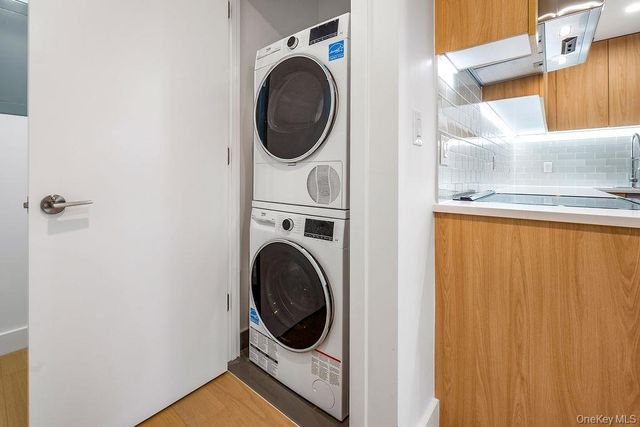 150-02 Northern Blvd 3B, Flushing, NY 11354