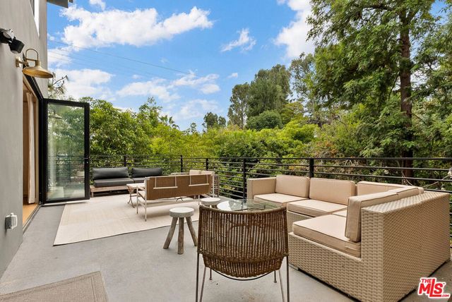 12220 Benmore Terrace, Los Angeles, CA 90049