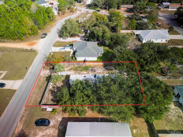 5805 Government Dr, Gulf Breeze, FL 32563