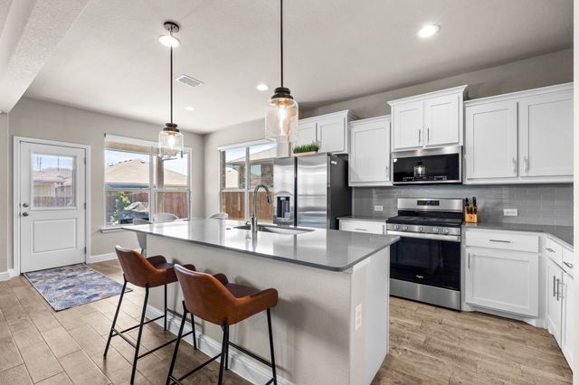 736 Shepperton Way, Fort Worth, TX 76247