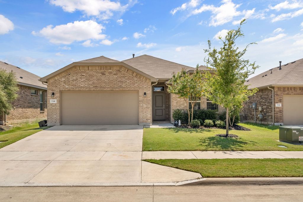 736 Shepperton Way, Fort Worth, TX 76247