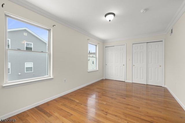 530 Broadway, Elizabeth City, NJ 07206