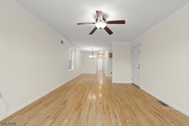 530 Broadway, Elizabeth City, NJ 07206