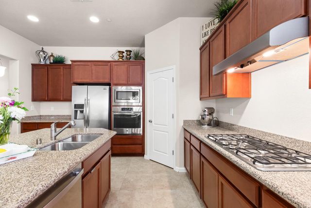 547 Sepp Ct, Ripon, CA 95366