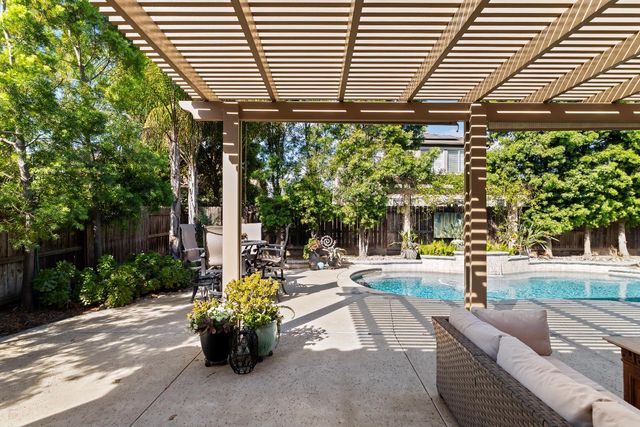 547 Sepp Ct, Ripon, CA 95366