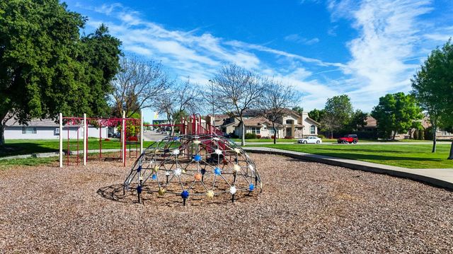 547 Sepp Ct, Ripon, CA 95366