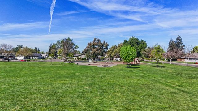 547 Sepp Ct, Ripon, CA 95366