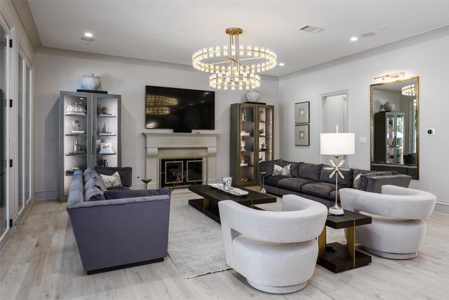 6517 Prestonshire Lane, Dallas, TX 75225