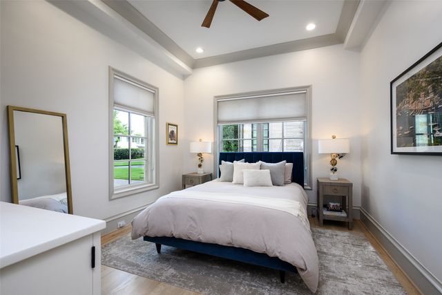 6517 Prestonshire Lane, Dallas, TX 75225