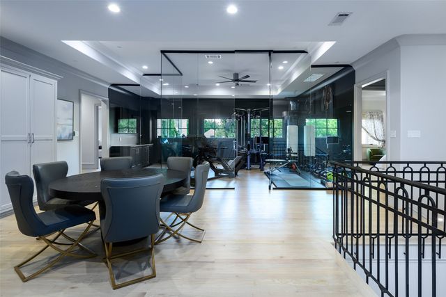6517 Prestonshire Lane, Dallas, TX 75225