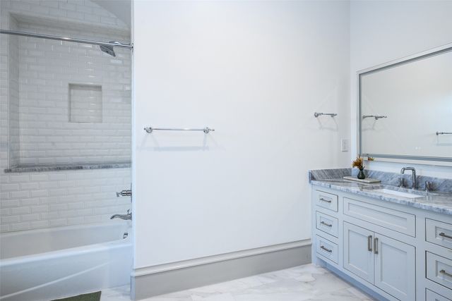 6517 Prestonshire Lane, Dallas, TX 75225