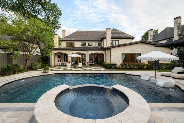 6517 Prestonshire Lane, Dallas, TX 75225