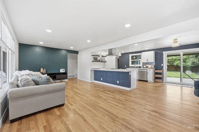 4223 W Camas St, Boise, ID 83705