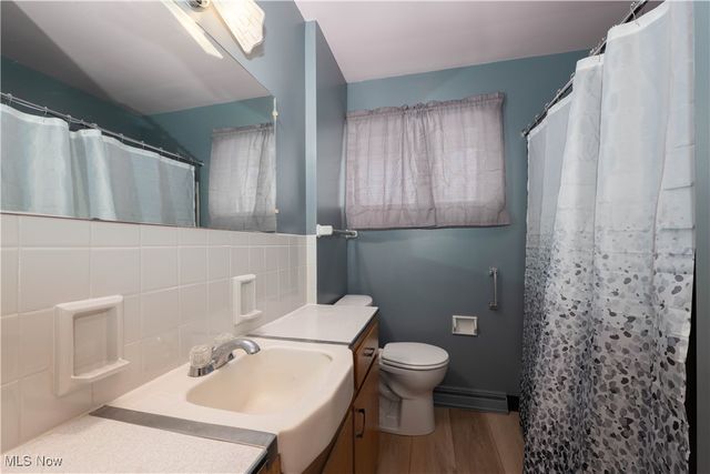 1035 Lois Avenue NW, North Canton, OH 44720