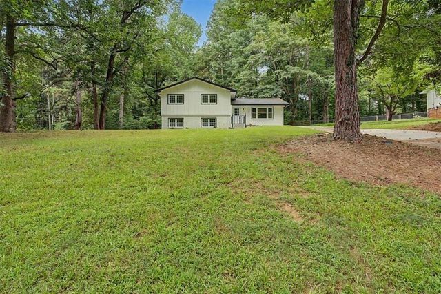 4914 Howard Drive, Powder Springs, GA 30127