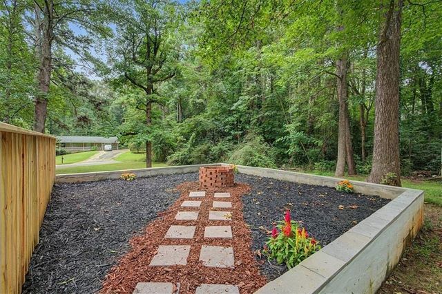 4914 Howard Drive, Powder Springs, GA 30127