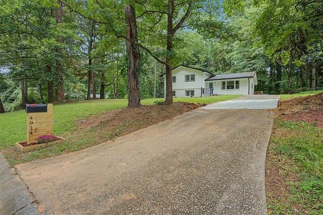 4914 Howard Drive, Powder Springs, GA 30127