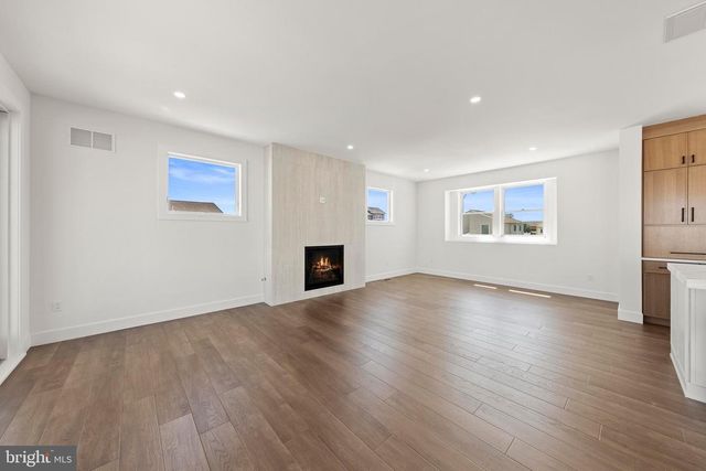101 CLYDE LANE, Manahawkin, NJ 08050