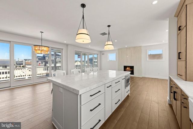 101 CLYDE LANE, Manahawkin, NJ 08050