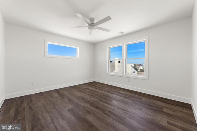 101 CLYDE LANE, Manahawkin, NJ 08050