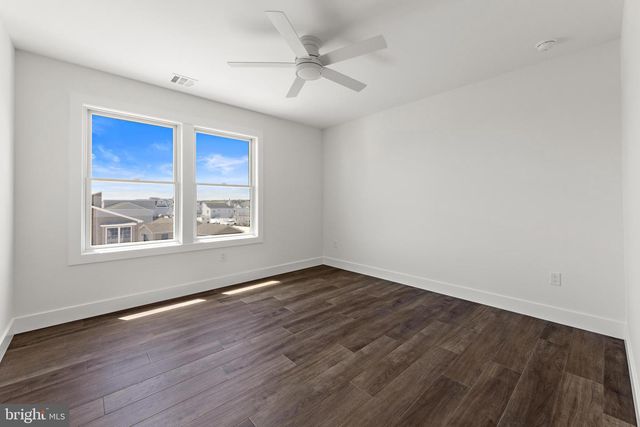 101 CLYDE LANE, Manahawkin, NJ 08050