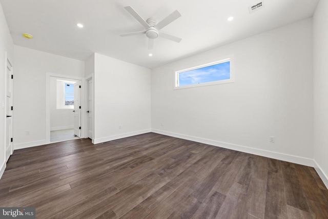 101 CLYDE LANE, Manahawkin, NJ 08050