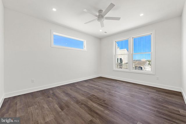 101 CLYDE LANE, Manahawkin, NJ 08050