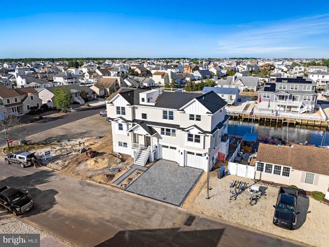 101 CLYDE LANE, Manahawkin, NJ 08050