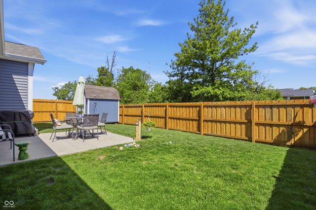 2332 Longleaf Lane, Greenfield, IN 46140