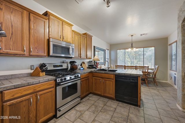 4172 E ORCHID Lane, Gilbert, AZ 85296