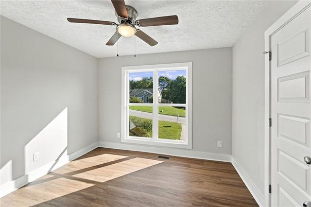 6035 Daffodil Drive, Flowery Branch, GA 30542