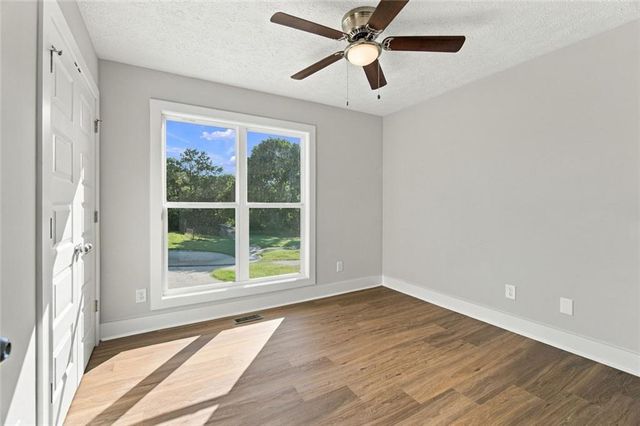 6035 Daffodil Drive, Flowery Branch, GA 30542