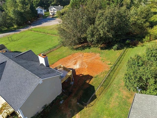 6035 Daffodil Drive, Flowery Branch, GA 30542