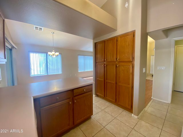 14562 W MOCCASIN Trail, Surprise, AZ 85374