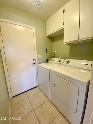 14562 W MOCCASIN Trail, Surprise, AZ 85374