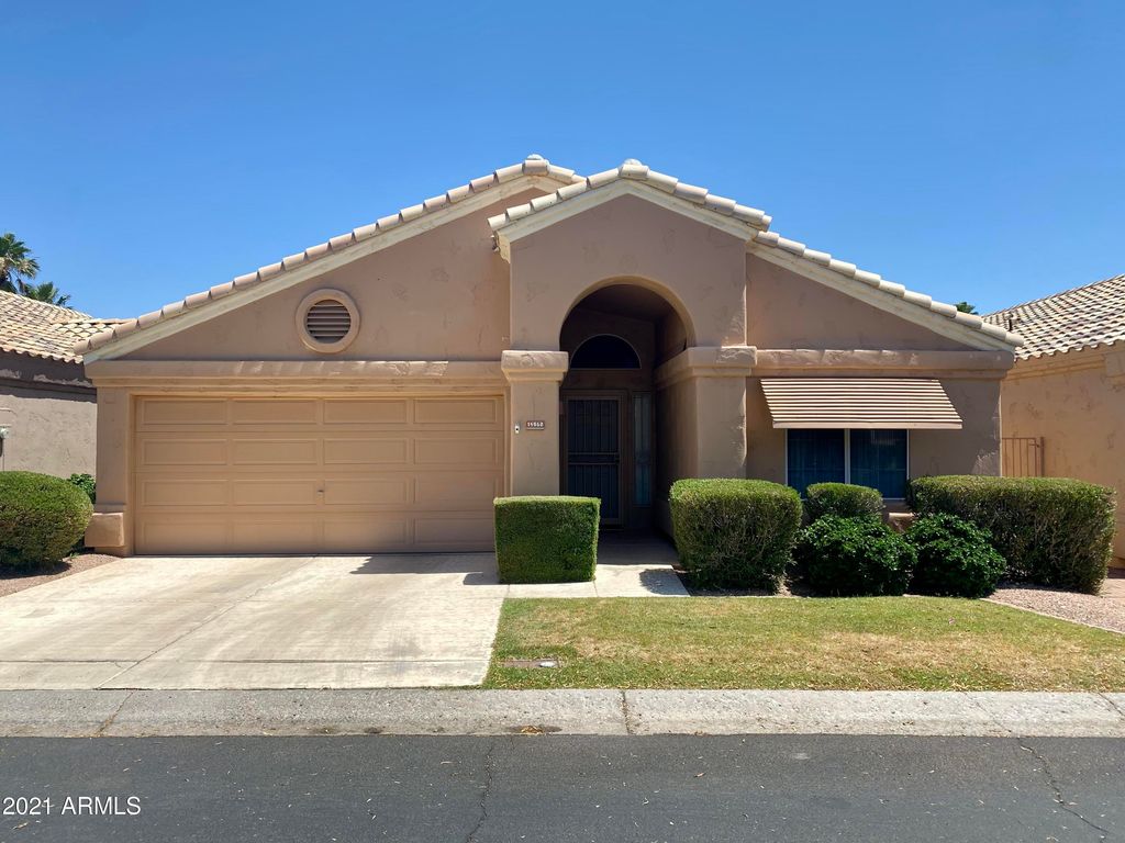 14562 W MOCCASIN Trail, Surprise, AZ 85374