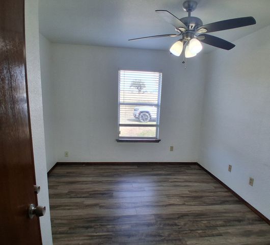 3836 Rs County Road 1605, Lone Oak, TX 75453