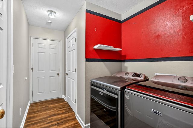 611 W Coventry Street, Nixa, MO 65714